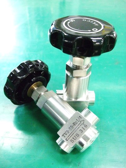 AKICO high-temperature high-pressure valves, fittings and pressure regulating valves