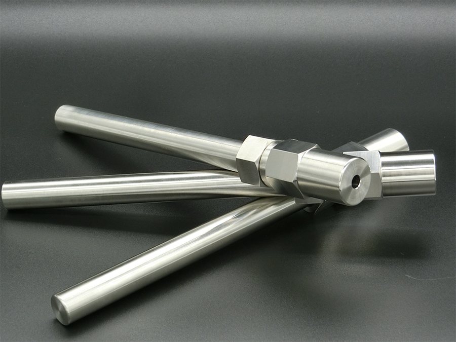 AKICO tube reactor bodies — gasket-free construction rated 500 degC and 50 MPa