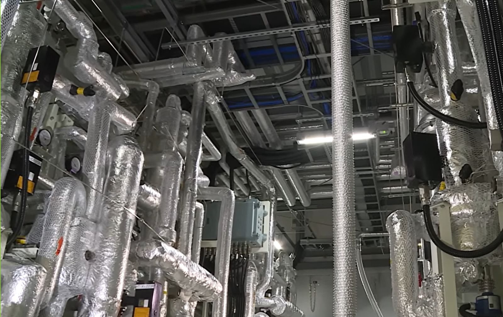 High-pressure CO2-to-plastics pilot plant engineered and built by AKICO, 2023